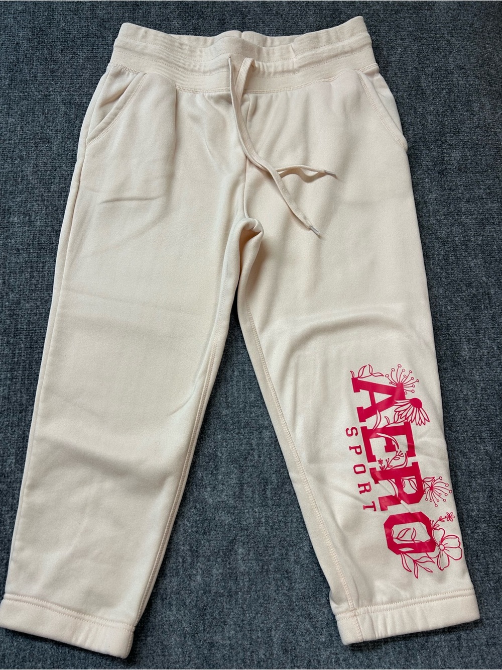 Aeropostale Light Pink Sweatpants with Pink Floral Graphic Size L